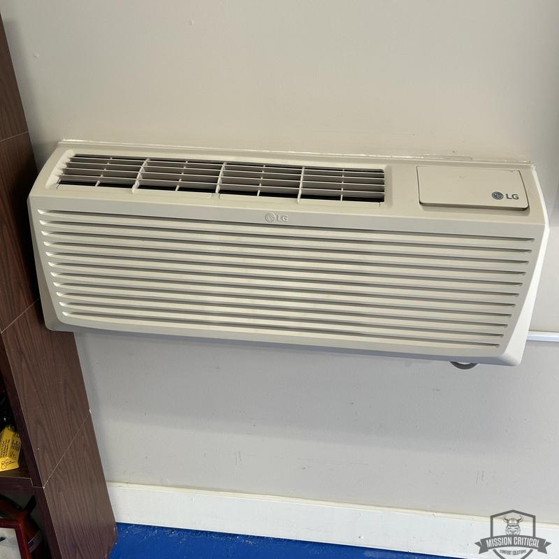 Commercial thermostat
