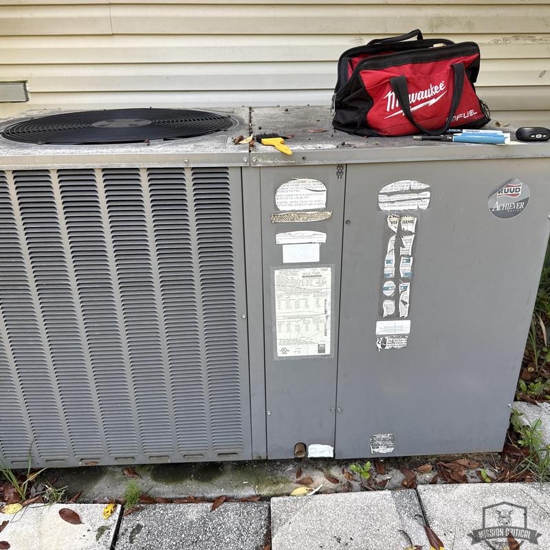 HVAC technician emergency repair